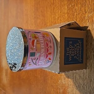 NWT Bath & Body Works Clausmopolitan Candle
